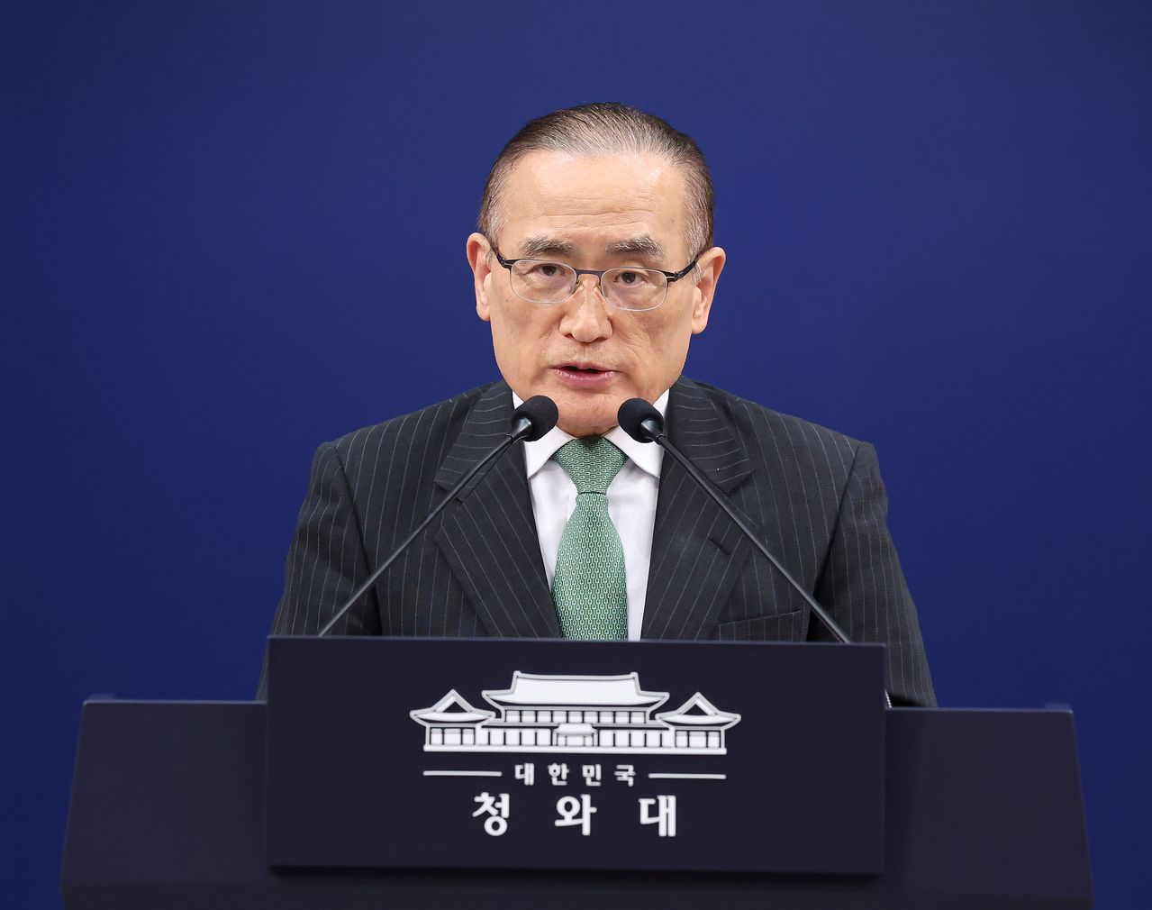 위성락 청와대 국가안보실장이 3일 청와대 춘추관에서 이재명 대통령의 NATO 정상회의 참석 및 몽골 국빈 방문관련 사전 브리핑을 하고 있다. 청와대사진기자단