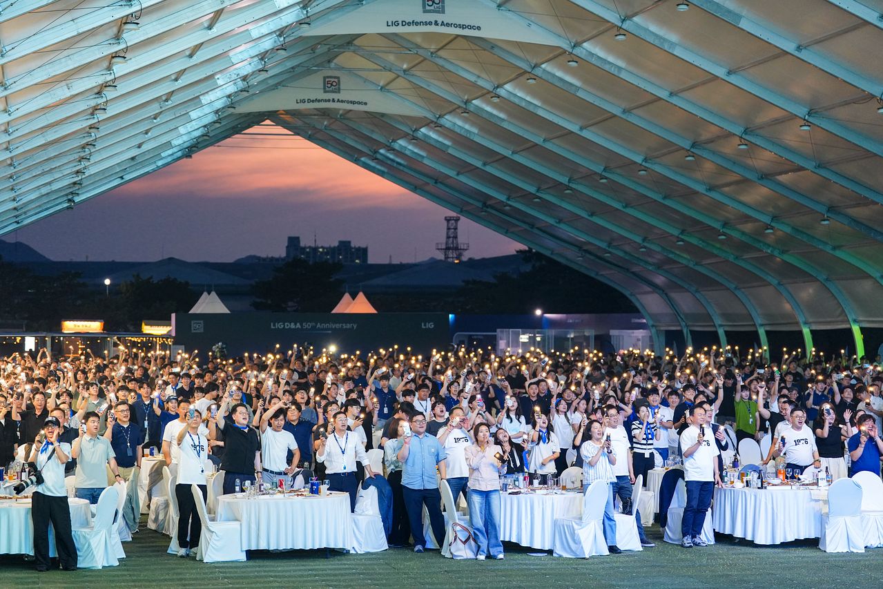 지난 26일 경북 구미에 위치한 생산공장 구미하우스에서 열린 LIG디펜스앤에어로스페이스(LIG D&A) 창립 50주년 기념행사 모습. 사진 LIG D&A