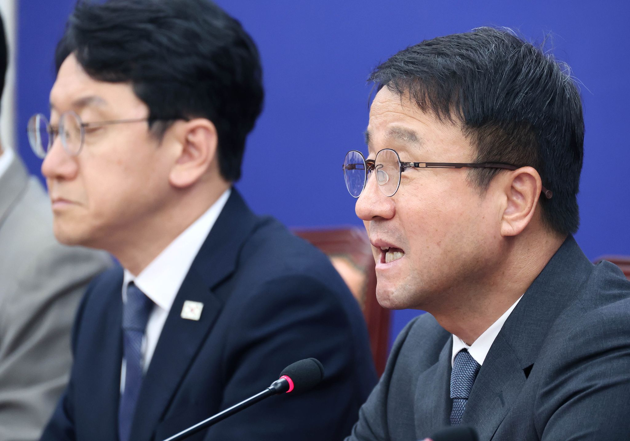한병도 당대표 직무대행 겸 원내대표가 7일 국회에서 원내대책회의에서 모두발언을 하고 있다. 임현동 기자