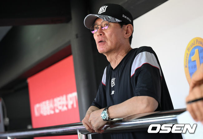 KT 위즈 이강철 감독. /OSEN DB
