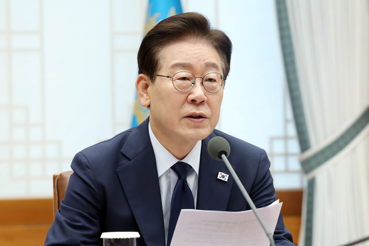 이재명 대통령이 6일 청와대에서 열린 메가프로젝트 민관합동 점검회의에서 발언하고 있다. 청와대통신사진기자단