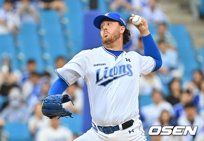 [OSEN=대구, 이석우 기자] 8일 대구삼성라이온즈파크에서 2026 신한 SOL KBO 리그 삼성 라이온즈와 LG 트윈스의 경기가 열렸다. 홈팀 삼성은 오러클린이, 방문팀 LG는 임찬규가 선발 출전했다. 삼성 라이온즈 선발 투수 오러클린이 역투하고 있다. 2026.07.08 / foto0307@osen.co.kr
