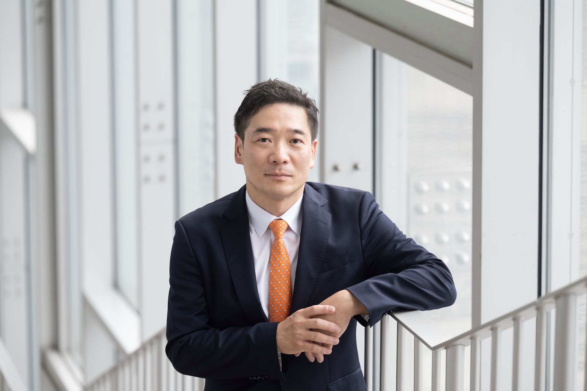 김우재 교수는 "환경오염의 상징이었던 폐플라스틱을 탄소중립 시대의 청정수소 자원으로 재정의했다는 점에서 의미가 크다"고 말했다. 사진 이화여대