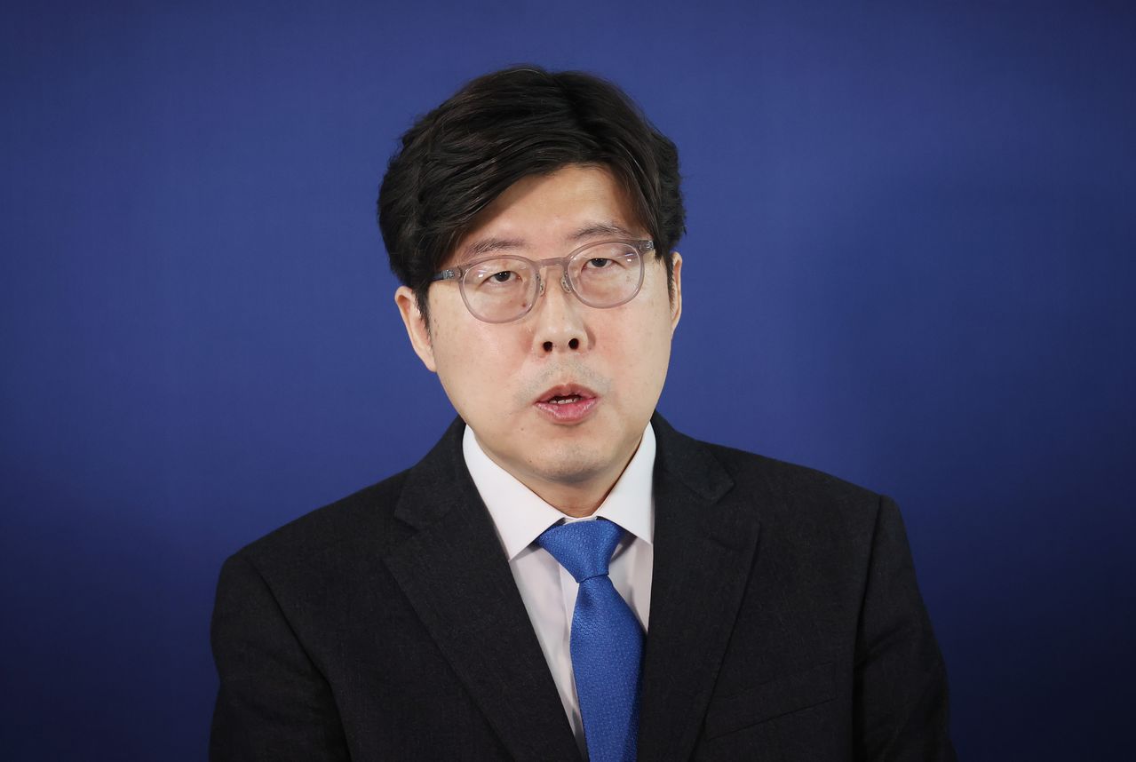 2024년 3월 11일 당시 이규원 검사가 여의도 조국혁신당 당사에서 열린 입당 환영식에서 인사말을 하고 있다. 연합뉴스