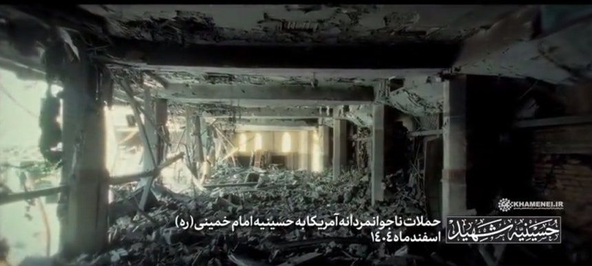 지난 2월28일 미국·이스라엘의 공습 직후 아야톨라 알리 하메네이의 테헤란 관저 영상. IRIB 텔레그램 채널=연합뉴스