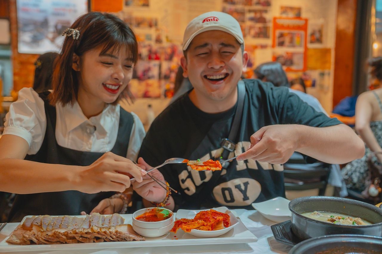 홍어 삼합 체험.