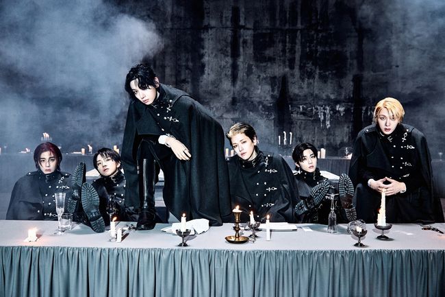 KOZ엔터테인먼트 제공