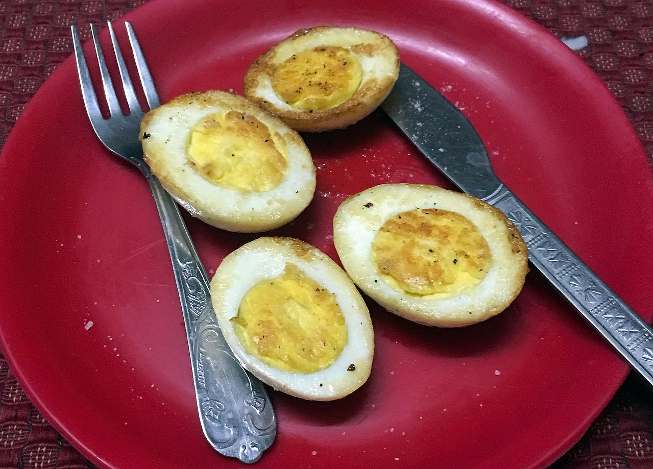 오르차의 식당에서 계란프라이를 주문했더니 나온 음식. 맛은 훌륭했다.