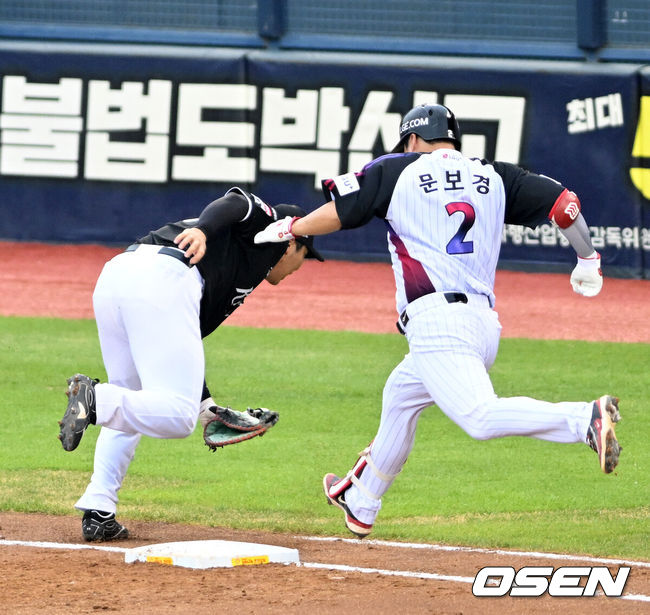 [OSEN=잠실, 이대선 기자] 17일 서울 잠실야구장에서 2026 신한 SOL KBO리그 LG 트윈스와 KT 위즈의 경기가 열렸다.이날 LG는 라클란 웰스, KT는 소형준을 선발로 내세웠다.2회말 무사에서 LG 문보경이 내야안타를 치고 세이프 되고 있다. 2026.07.17 /sunday@osen.co.kr