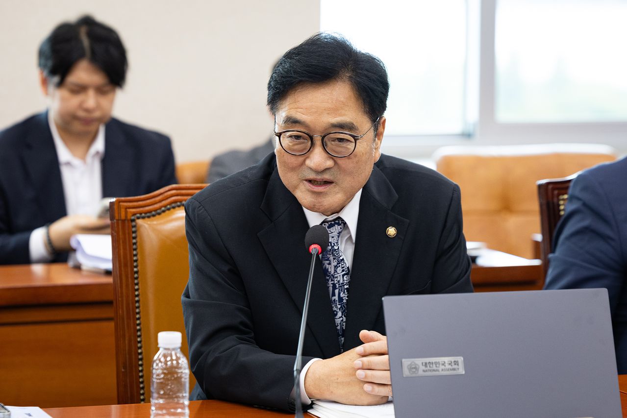 우원식 전 국회의장이 지난 7일 서울 여의도 국회에서 열린 제437회 국회(임시회) 재정경제기획위원회 제1차 전체회의에서 인사말을 하고 있다. 뉴스1