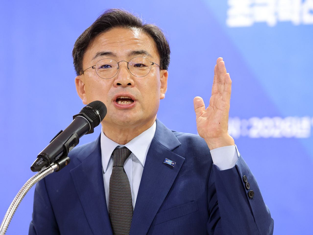 신장식 조국혁신당 대표 후보가 19일 오후 서울 여의도 국회 의원회관에서 열린 '당대표 및 최고위원 후보자 수도권·강원 경청 간담회'에서 정견발표를 하고 있다. 뉴스1