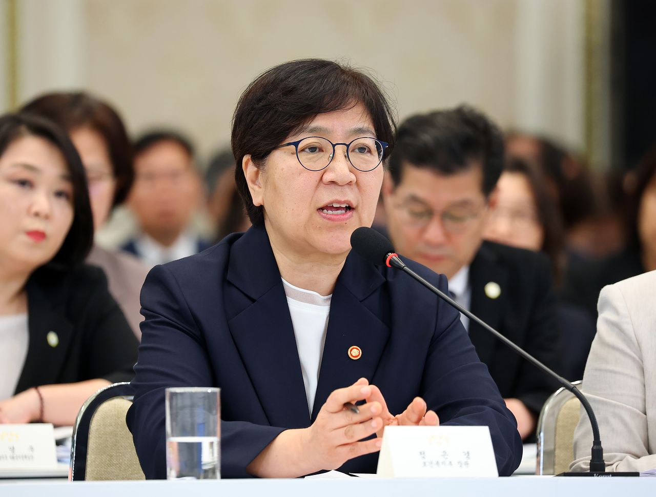 정은경 보건복지부 장관이 지난 16일 청와대 영빈관에서 열린 보건복지부 등 업무 보고에서 발언하고 있다. 청와대통신사진기자단