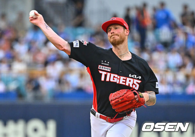 [OSEN=대구, 이석우 기자] 28일 대구삼성라이온즈파크에서 2026 신한 SOL KBO 리그 삼성 라이온즈와 KIA 타이거즈의 경기가 열렸다. 홈팀 삼성은 최원태가, 방문팀 KIA는 올러가 선발 출전했다. KIA 타이거즈 선발 투수 올러가 역투하고 있다. 2026.07.28 / foto0307@osen.co.kr