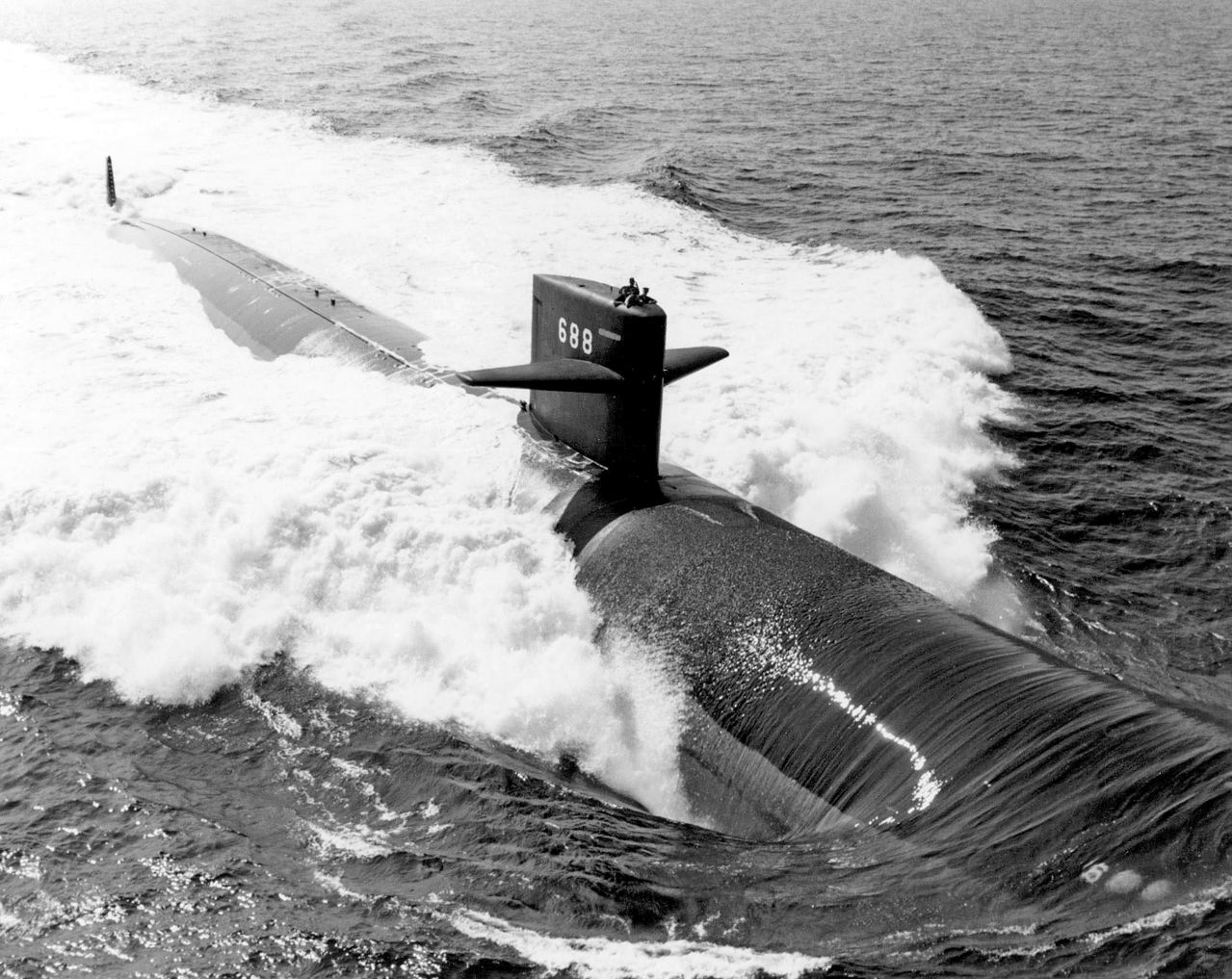 미국 해군의 핵추진 공격잠수함(SSN)인 로스앤젤레스함. 이 함을 시작으로 1972년부터 1996년까지 62척의 LA급 핵잠이 건조됐다. 한국은 2017년 LA급 핵잠 1척 구매 의사를 미국에 밝혔지만, 무산됐다. 미 해군