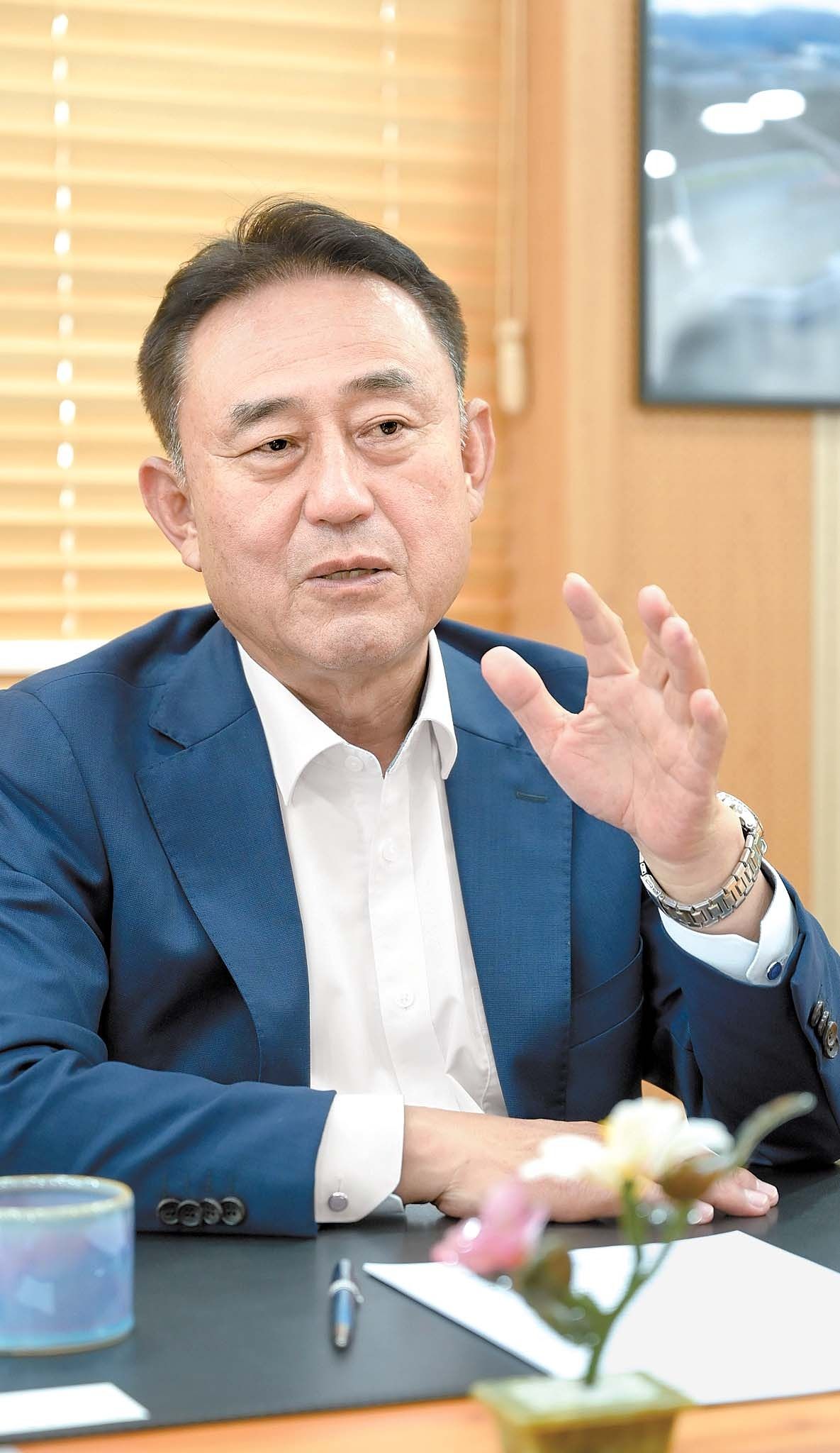 이충우 여주시장은 여주쌀과 지역 농산물의 가치를 높여 지역경제로 연결하는 구상을 밝혔다. [사진 여주시]