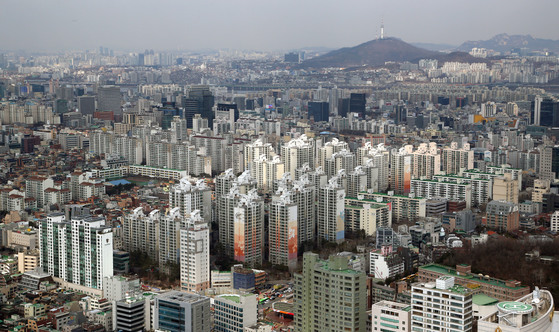 무역협회 빌딩에서 바로본 서울 강남. 강남아파트. 중앙포토