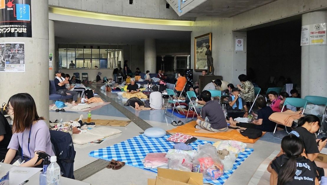 지난달 29일 일본 우키시 마쓰바세에 마련된 대피소 모습. 연합뉴스