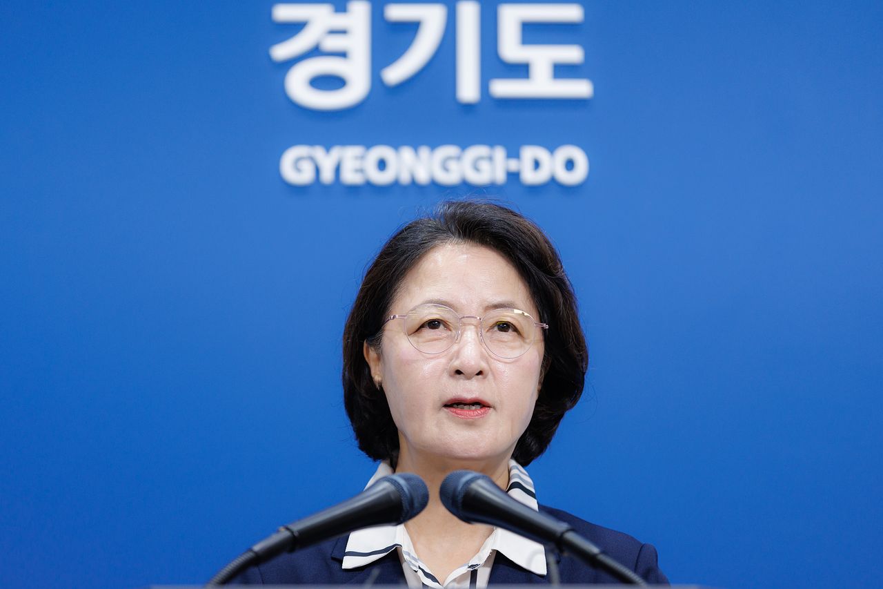추미애 경기지사가 5일 오전 경기도청 브리핑룸에서 경기도 재정 관련 기자회견을 하고 있다. 추 지사는 이날 '경기도 재정 비상'을 선언했다. 사진 경기도