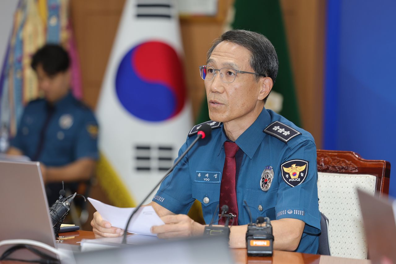 40여명 규모인 치안감 이상의 경찰 수뇌부가 사법경찰관 범위에 포함되며 직접 수사권을 갖게 됐다. 사진은 4일 전국 지휘부 회의를 주재한 유재성 경찰청장 직무대행. 연합뉴스