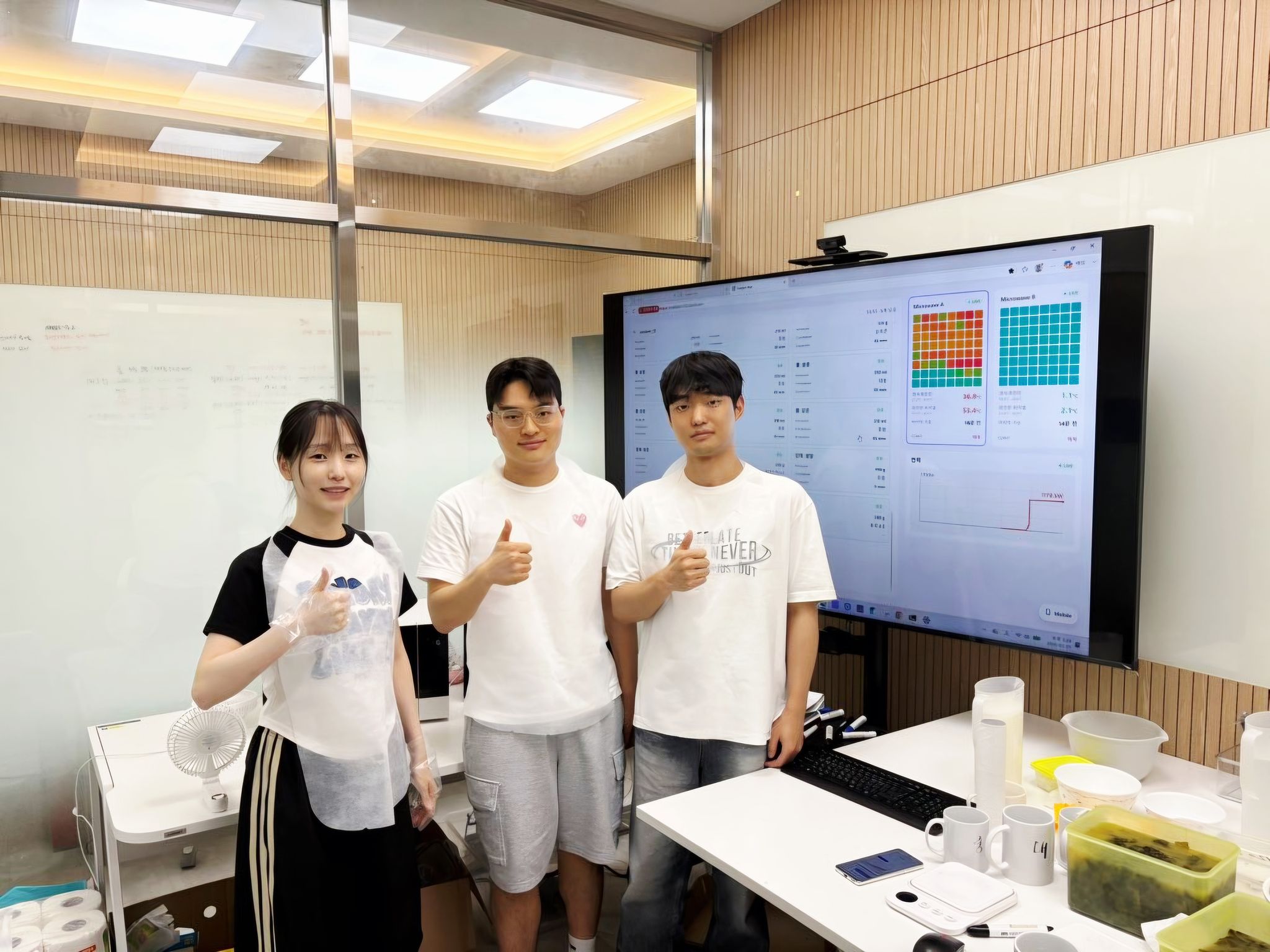 서강대학교 방가연(컴공 24)·배준환(컴공 23)·김동하(전자 21) 학부연구생(왼쪽부터).