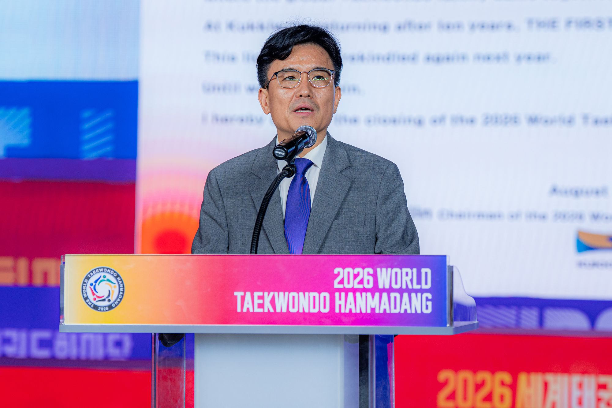 지난 5일 서울 강남구 국기원에서 열린 2026 세계태권도한마당 폐막식에서 폐회를 공식 선언하는 한혜진 조직위원장. 사진 국기원