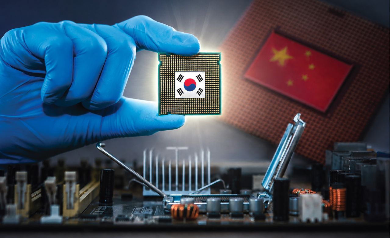 한국무역협회 국제무역통상연구원은 2024년 기준 한국이 반도체 분야에서 중국과 일본에 비해 경쟁우위를 보였다고 분석했다. 중앙포토
