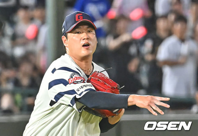 [OSEN=부산, 이석우 기자] 롯데 자이언츠 나균안 041 2026.07.24 / foto0307@osen.co.kr