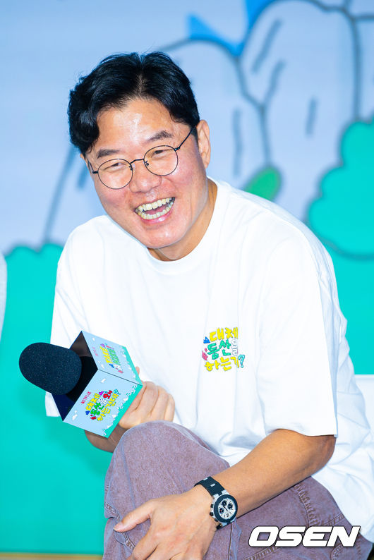 [OSEN=민경훈 기자] 넷플릭스 예능 '대체 등산을 왜 하는 건데?' 제작발표회가 12일 서울 마포구 호텔 나루 서울에서 열렸다.