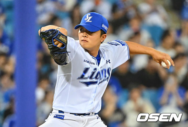 [OSEN=대구, 이석우 기자] 12일 대구삼성라이온즈파크에서 2026 신한 SOL KBO 리그 삼성 라이온즈와 SSG 랜더스의 경기가 열렸다. 홈팀 삼성은 장찬희가, 방문팀 SSG는 타케다가 선발 출전했다. 삼성 라이온즈 이승민이 역투하고 있다. 2026.06.12 / foto0307@osen.co.kr