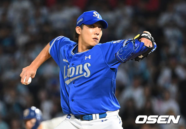 [OSEN=창원, 이석우 기자] 21일 창원NC파크에서 2026 신한 SOL KBO 리그 NC 다이노스와 삼성 라이온즈의 경기가 열렸다. 홈팀 NC는 토다가, 방문팀 삼성은 원태인이 선발 출전했다. 삼성 라이온즈 선발투수 원태인이 역투하고 있다. 2026.08.21 / foto0307@osen.co.kr
