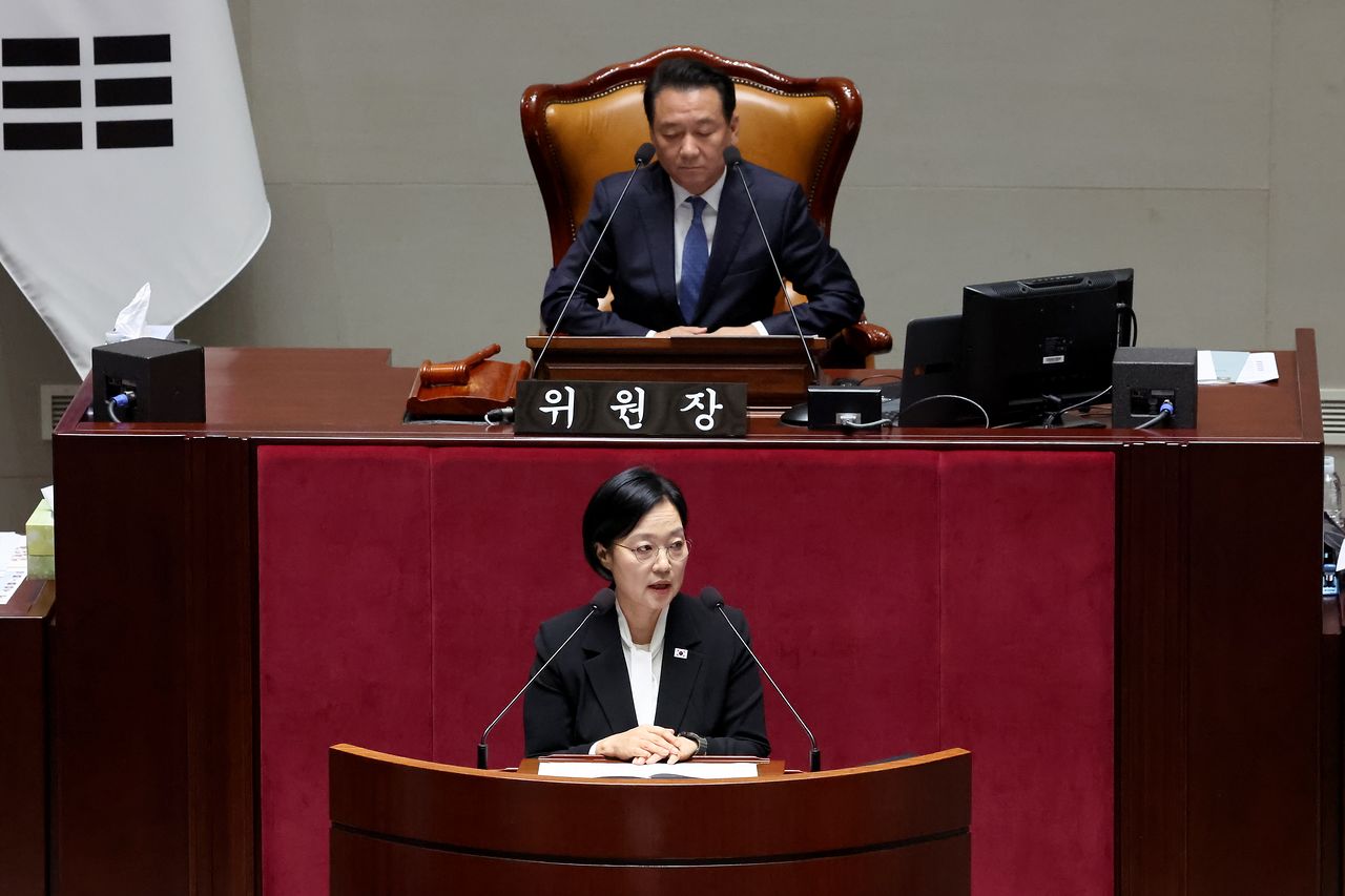 한성숙 국무총리가 24일 오전 서울 여의도 국회에서 열린 예산결산특별위원회에서 발언하고 있다. 장진영 기자