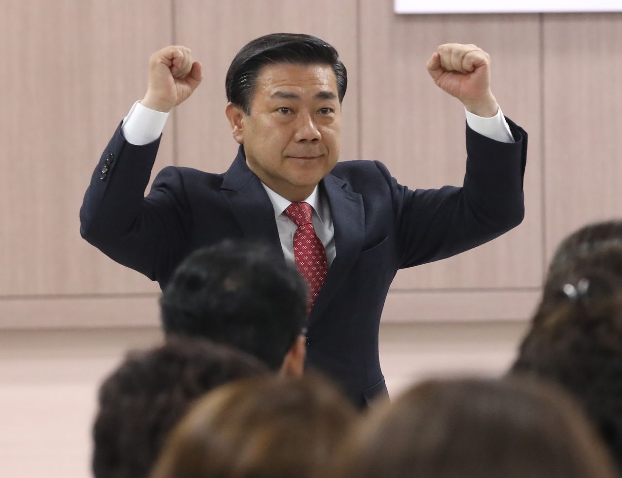 지난 4월 12일 오전 부산 수영구 국민의힘 부산시당에서 열린 제22대 국회의원 선거 부산선대위 해단식에서 백종헌 금정구 당선인이 감사의 인사를 전하고 있다. 뉴스1
