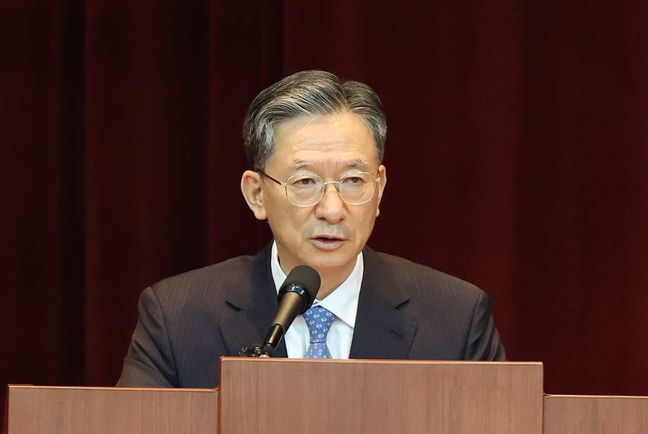 정성호 법무부 장관이 26일 경기 과천시 정부과천종합청사에서 열린 법무부 장관 이임식에서 이임사를 하고 있다. 뉴스1