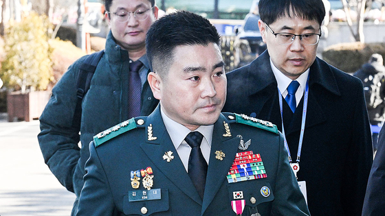 12·3 비상계엄 사태 당시 국회에 투입됐던 707특수임무단을 이끄는 김현태 단장이 2025년 2월 6일 서울 종로구 헌법재판소에서 열린 탄핵 심판 6차 변론기일에 증인 출석하고 있다. 사진공동취재단