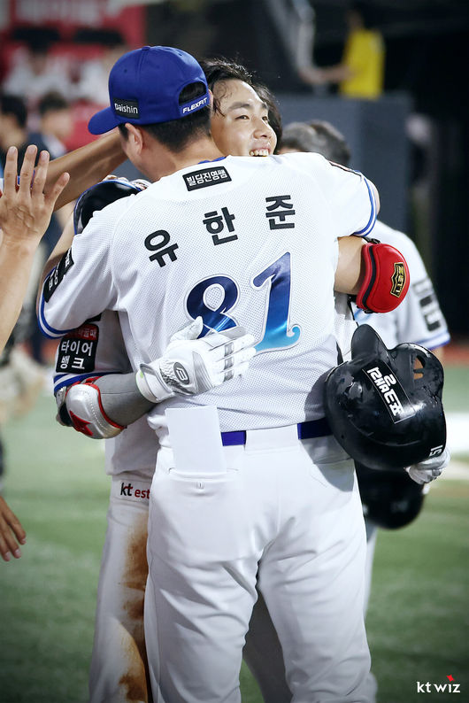 KT 위즈 제공