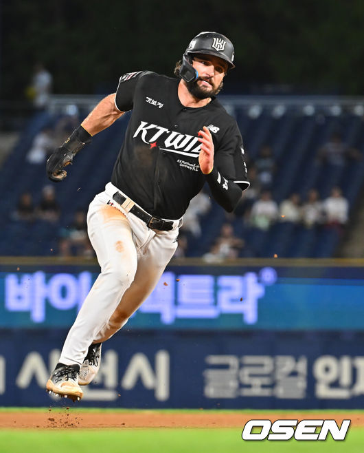 [OSEN=창원, 이석우 기자] KT 위즈 힐리어드 082 2026.08.13 / foto0307@osen.co.kr