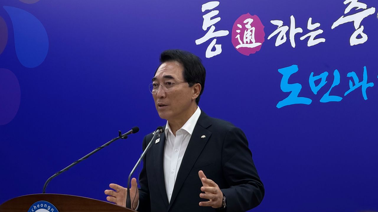 31일 오전 박수현 충남지사가 기자회견을 갖고 정부가 추진을 밝힌 지천댐 건설과 관련해 입장을 설명하고 있다. 신진호 기자