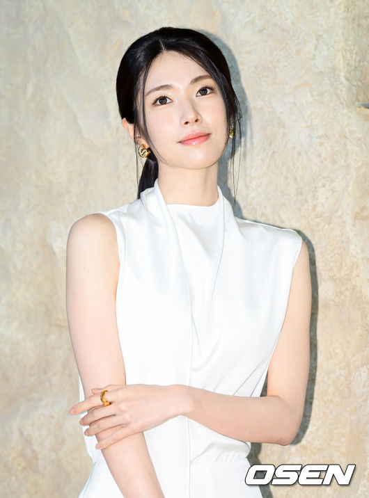 Actress Ha Young