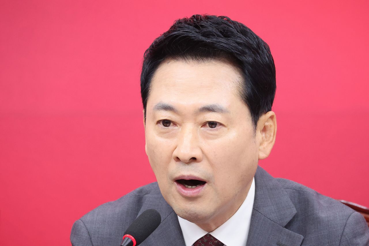 장동혁 국민의힘 대표가 8월 31일 서울 여의도 국회에서 열린 최고위원회의에서 발언하고 있다. 뉴스1
