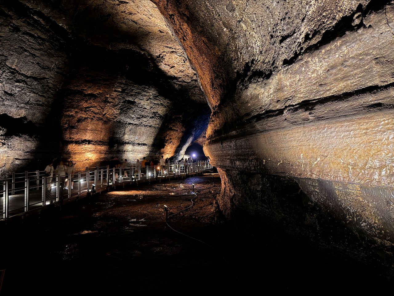 Manjanggul Cave