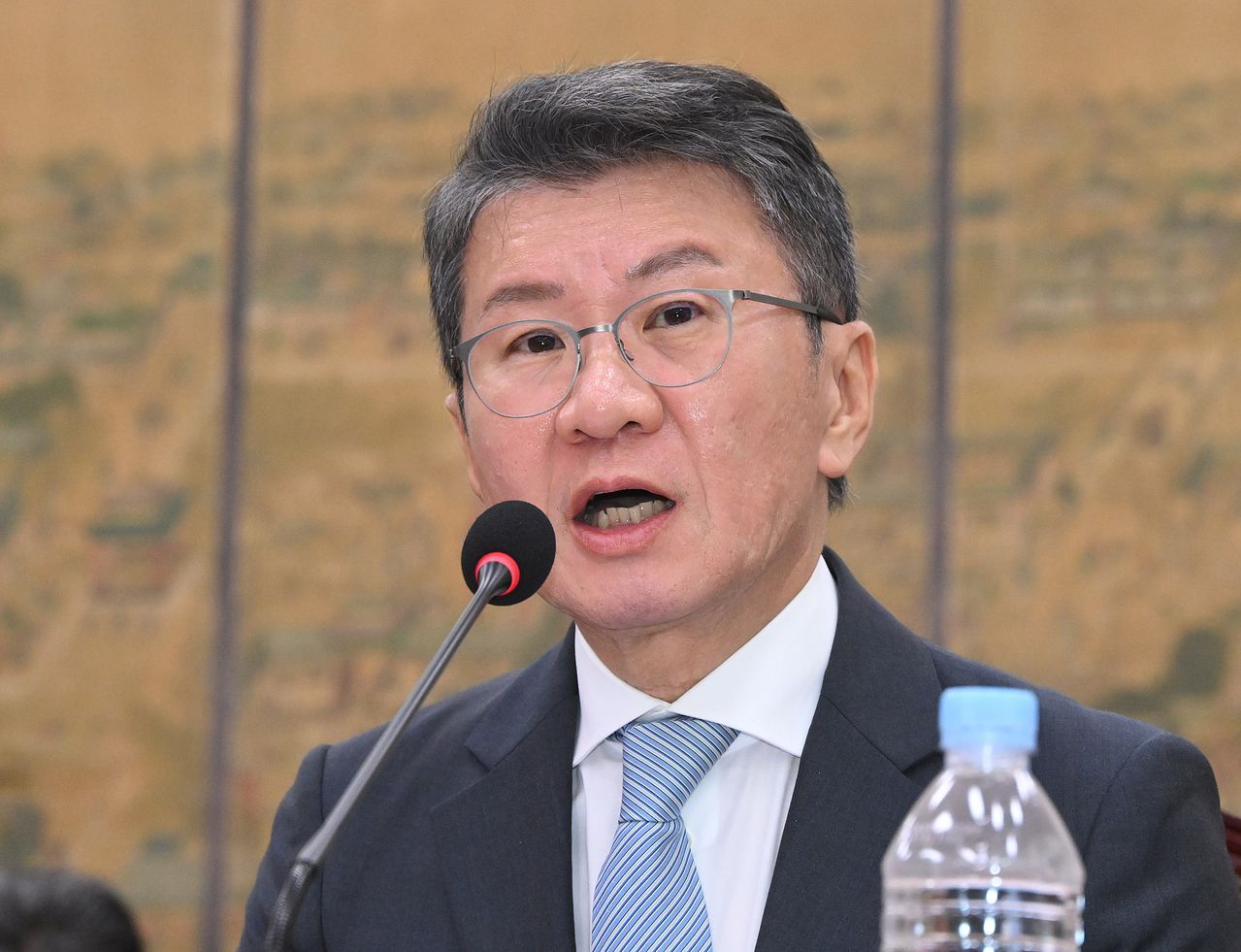  정몽규 전 대한축구협회장이 지난 7월 30일 서울 여의도 국회에서 열린 문화체육관광위원회의 대한축구협회 현안 관련 청문회에 출석해 질의에 답하고 있다. 뉴스1
