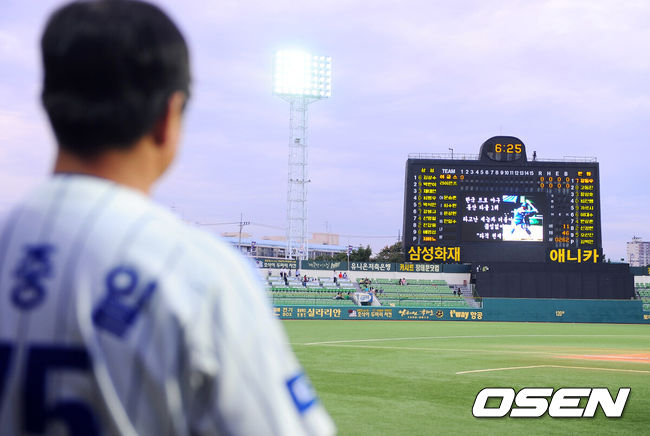 [OSEN=박준형 기자] 삼성-故 장효조 추모 2011.09.07 / soul1014@osen.co.kr
