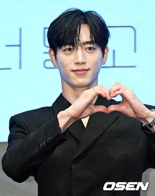 [OSEN=조은정 기자]KBS2 새 토일 미니시리즈 ‘너 말고 다른 연애’ 제작발표회가 7일 서울 구로구 디큐브시티 더세인트 그랜드볼룸에서 열렸다.