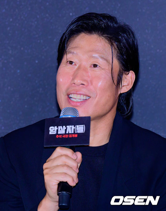 [OSEN=지형준 기자] 영화 '암살자(들)' 언론시사회 및 기자간담회가 8일 서울 강남구 삼성동 메가박스 코엑스에서 열렸다.