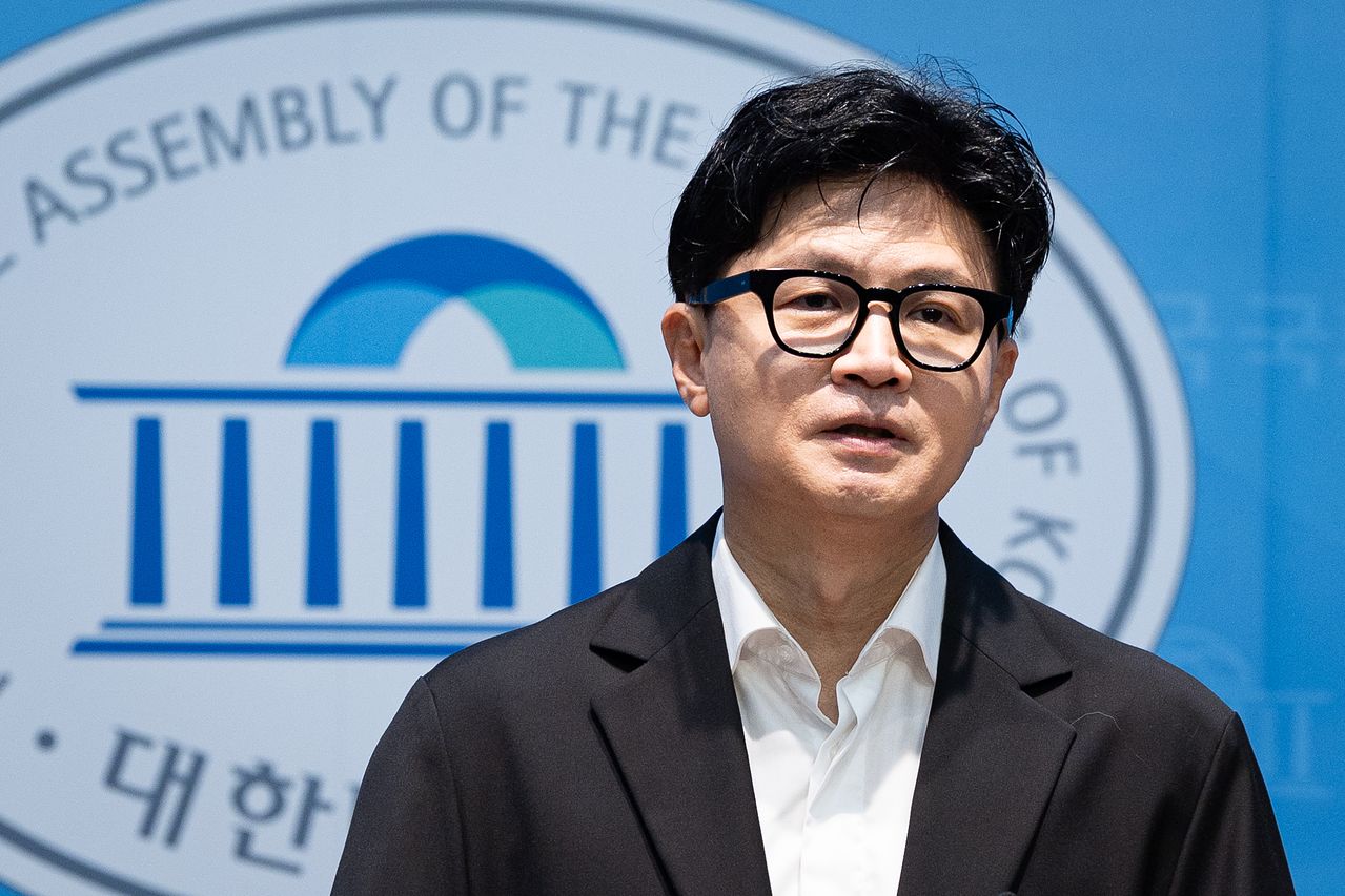 한동훈 무소속 의원이 13일 서울 여의도 국회 소통관에서 김승원 법무부 장관 후보자 관련 기자회견을 하고 있다. 뉴스1
