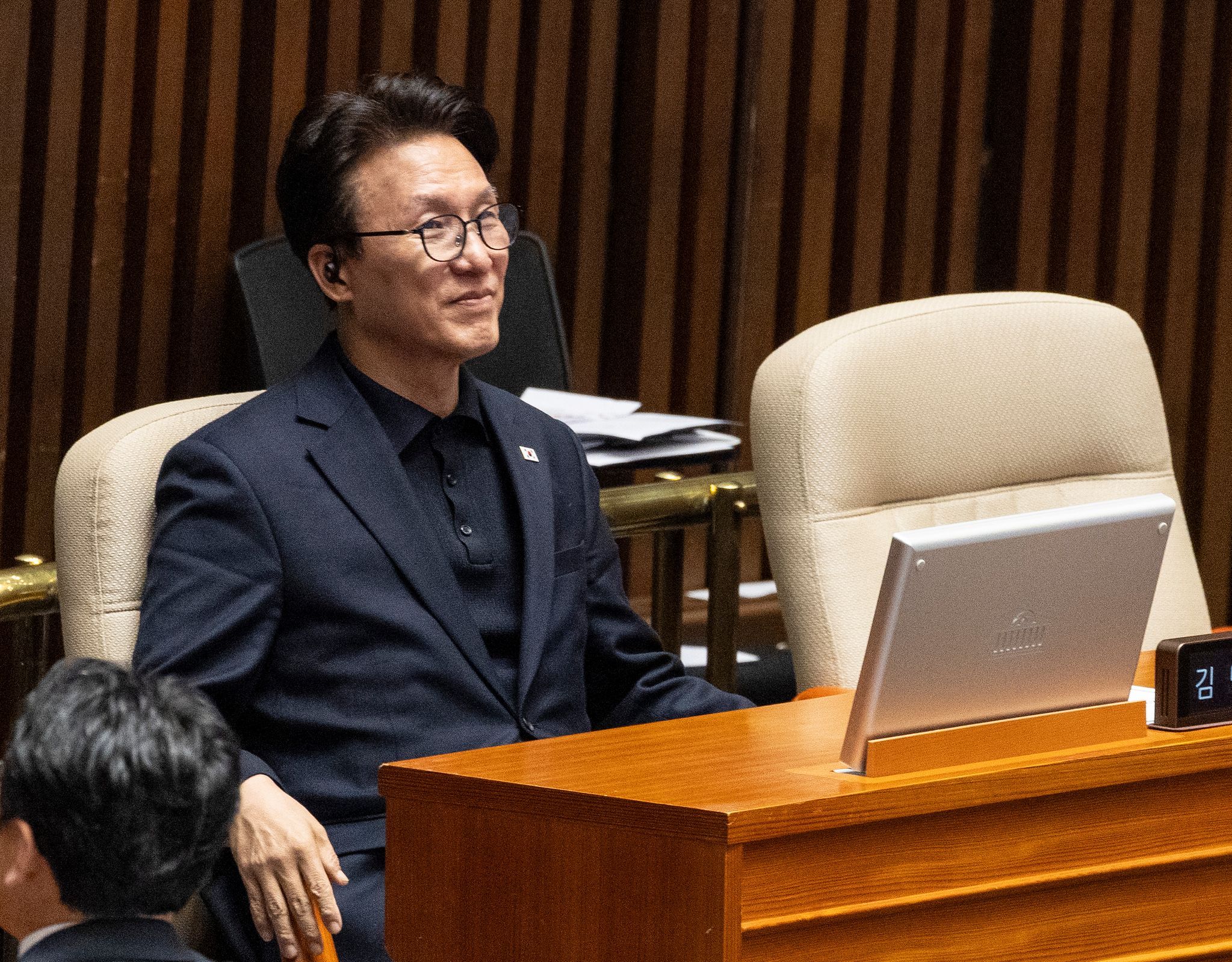 김민석 더불어민주당 대표가 지난 17일 국회에서 열린 제439회 정기회 9차 전체 회의에 참석해 투표를 대기하고 있다. 연합뉴스