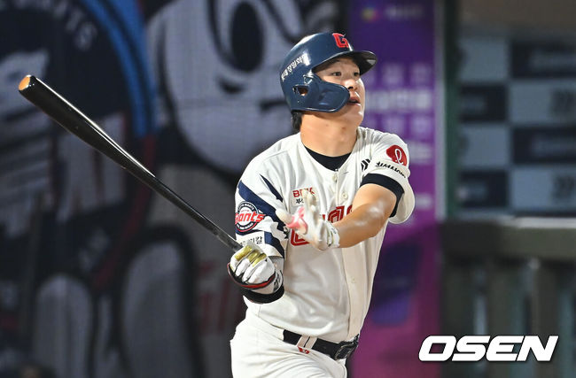 [OSEN=부산, 이석우 기자] 롯데 자이언츠 나승엽 037 2026.09.04 / foto0307@osen.co.kr