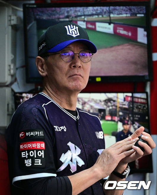 KT 위즈 이강철 감독. /OSEN DB