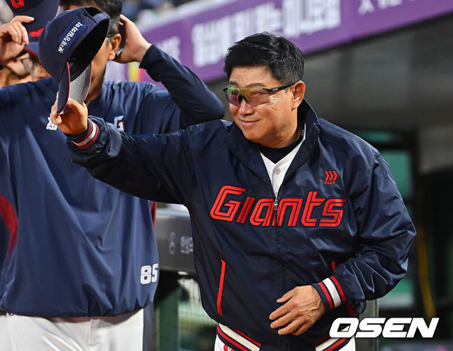 [OSEN=부산, 이석우 기자] 롯데 자이언츠 김태형 감독 066 2026.09.18 / foto0307@osen.co.kr