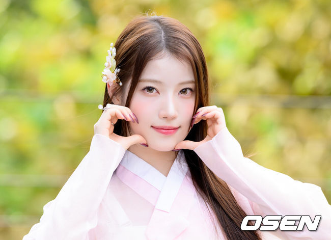 [OSEN=이대선 기자] 그룹 유스피어 서유 한복 인터뷰 2026.09.17 /sunday@osen.co.kr